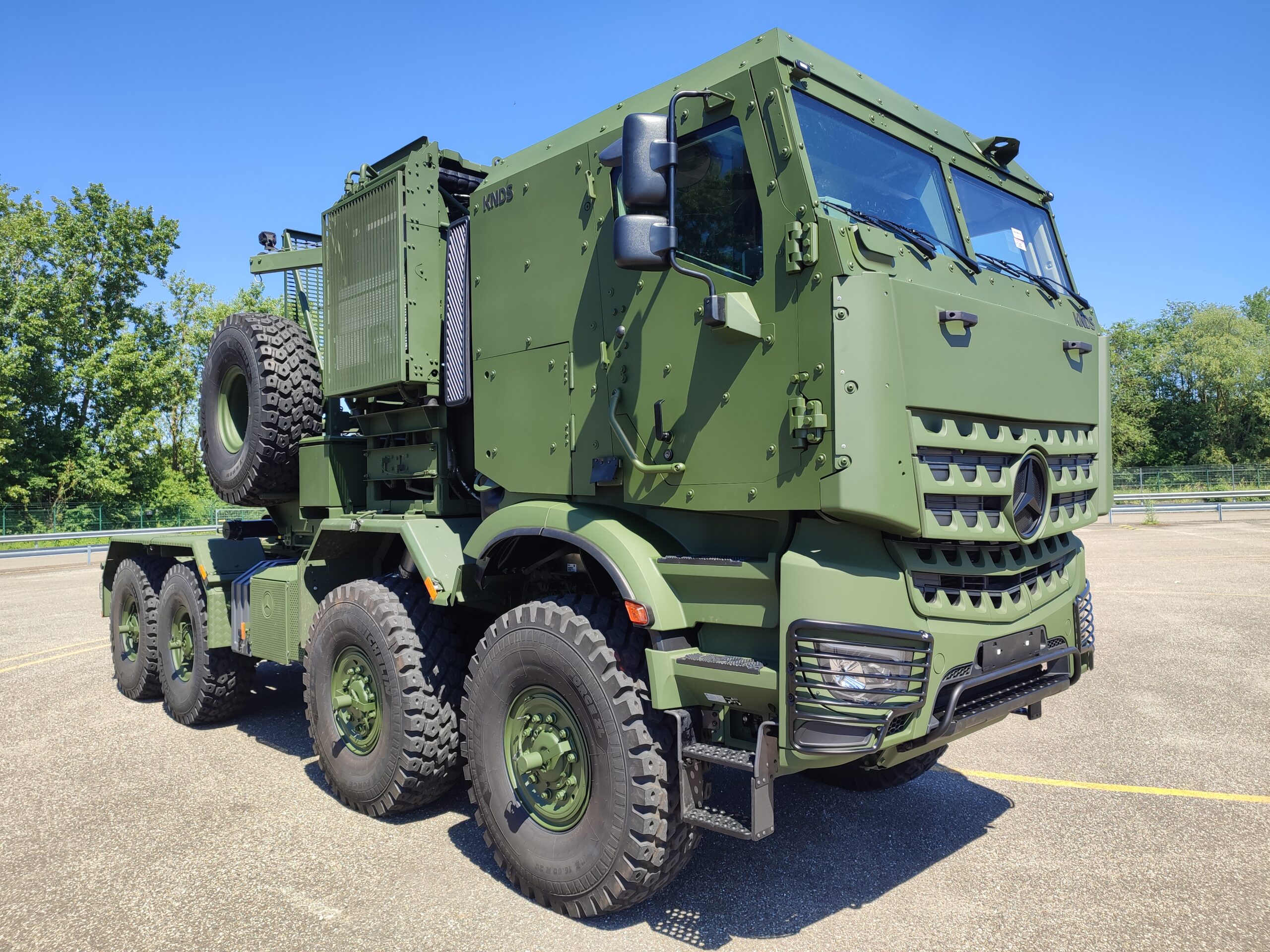 Daimler Truck Expands Global Defence Business