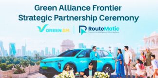Ms. Kavitha Ramachandragowda – Co-Founder and Executive Director of Routematic, and Mr. Bach Tuan Anh – CEO of Green SM India, signed the MoU to advance electric mobility in corporate transportation.