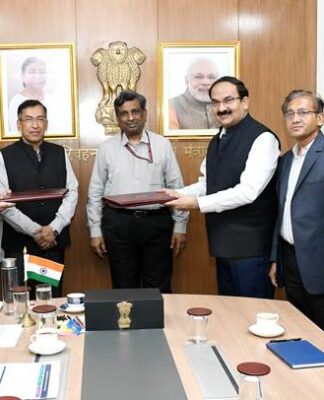 Ashok Leyland and Switch Mobility become first OEMs to participate in Govt scheme to replace old trucks and buses Ashok Leyland and Switch Mobility